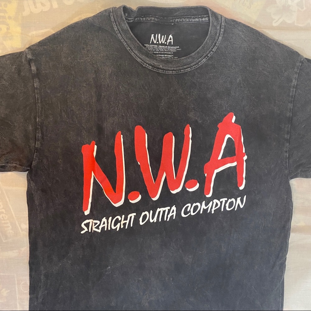 N.W.A. - Straight Outta Compton T-Shirt Size Small Stonewashed NEW